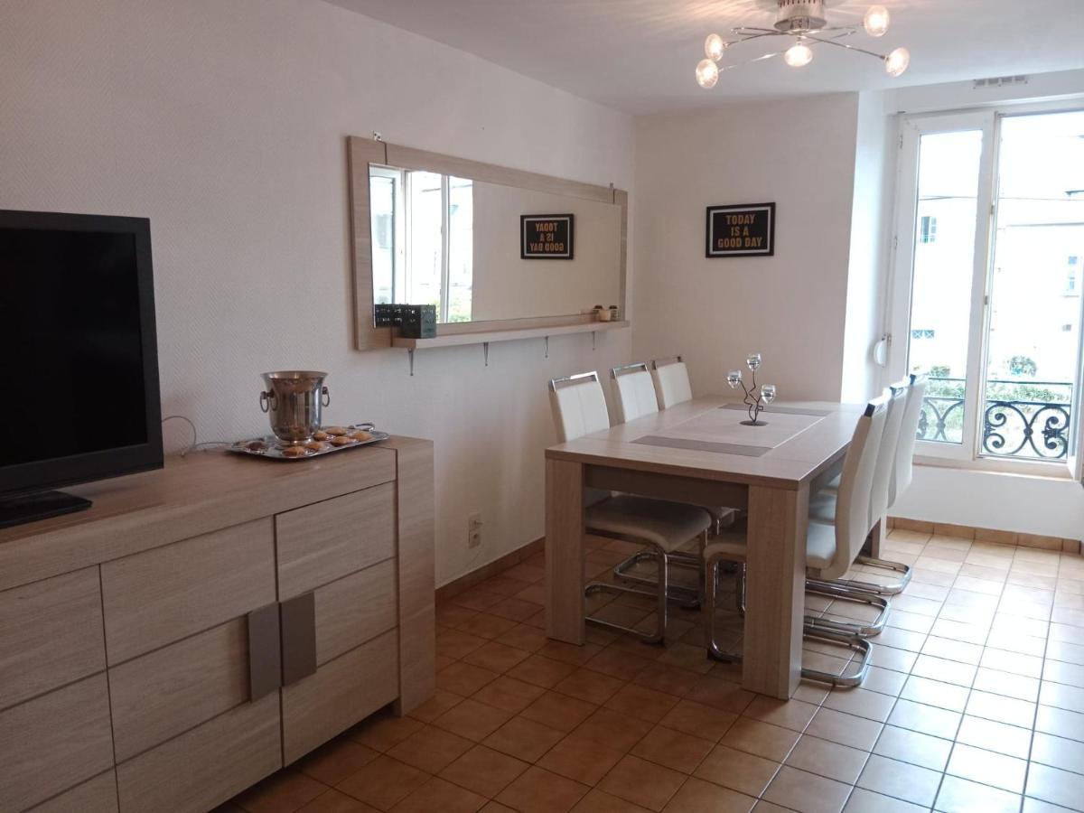 Vitre Centre Ville Bel Appartement A Decouvrir Luaran gambar